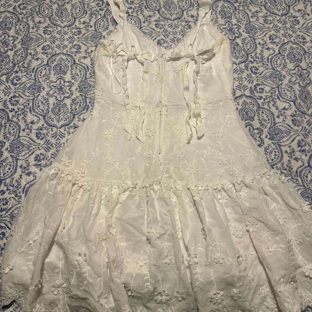 Francesca's Collections White Floral Dress